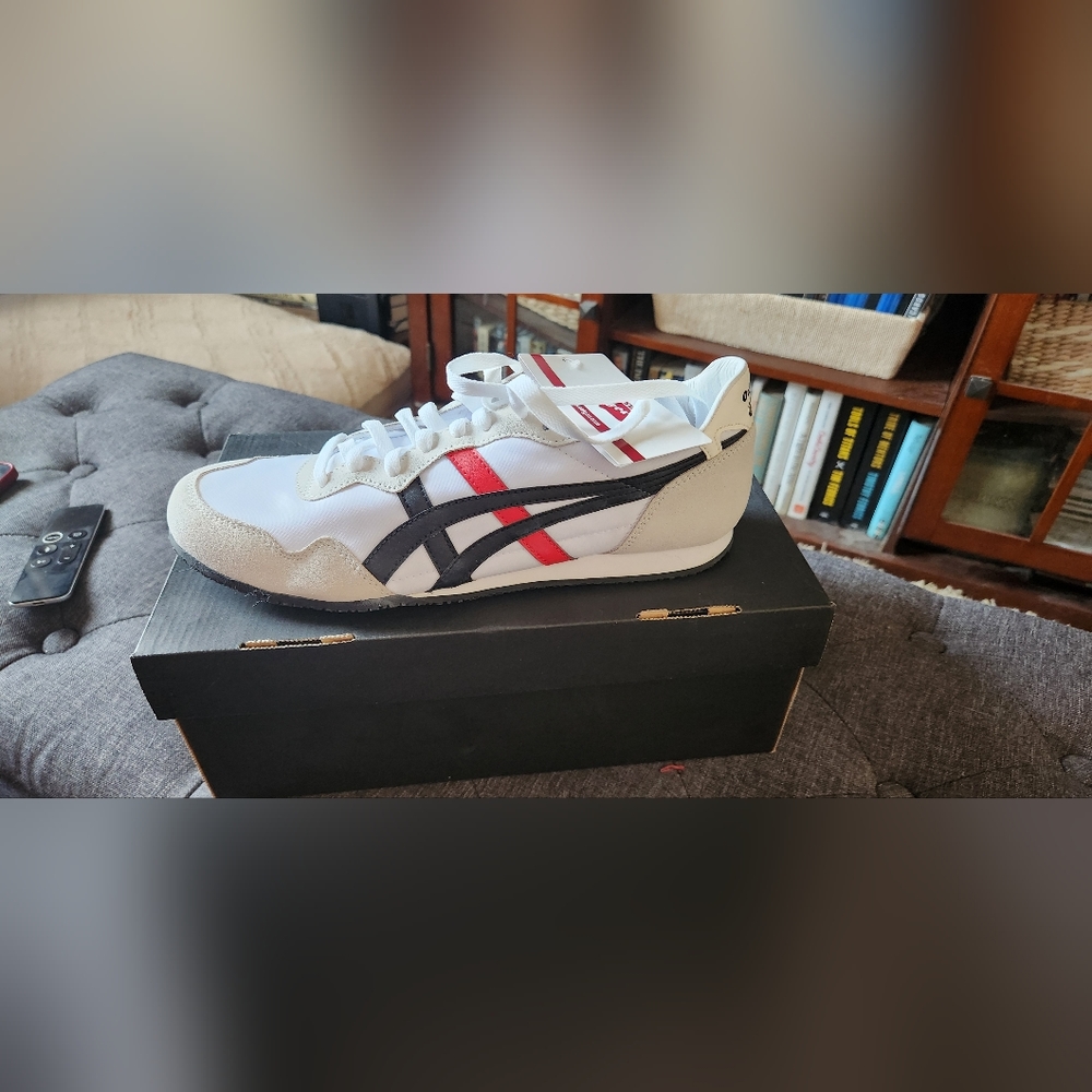 Onitsuka Tiger Serrano sneakers